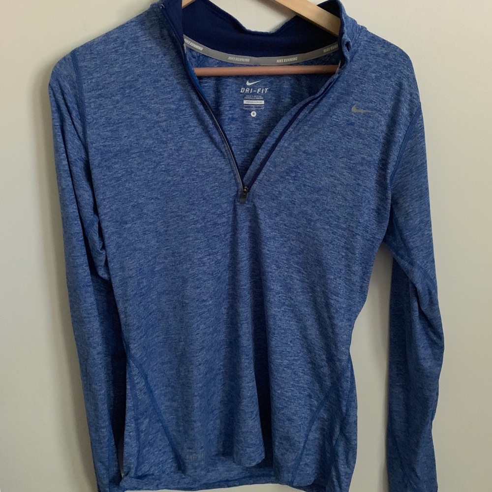 Nike Dri Fit Pullover - Small